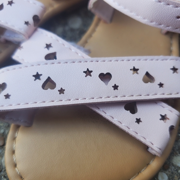 Dollar General Pink Hearts Stars Laser Etch Strappy Sandals Baby 5 Easter Spring - Picture 2 of 7